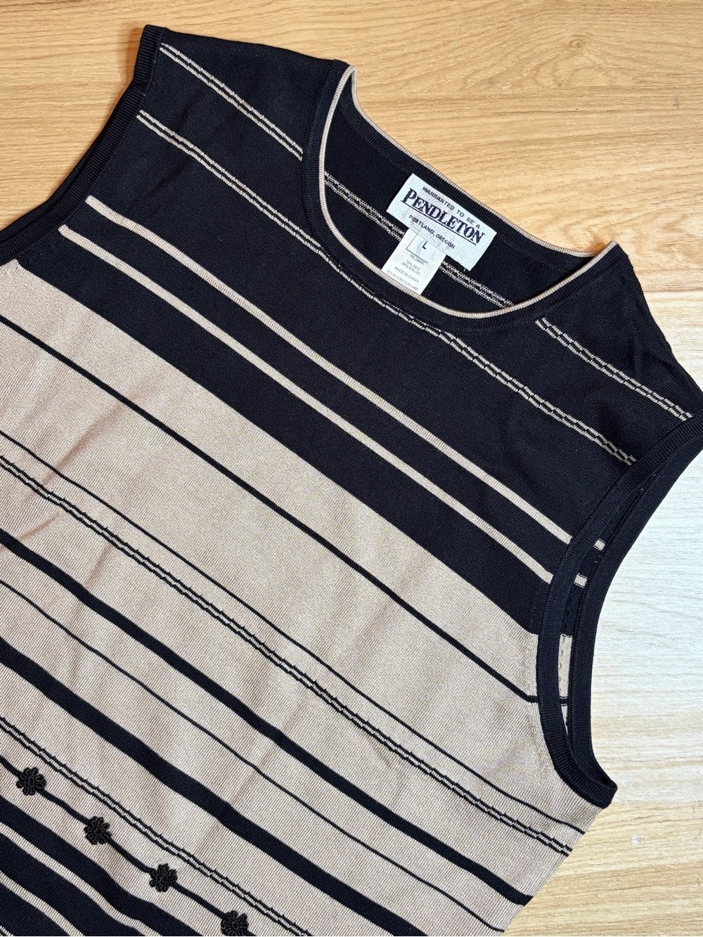 Pendleton Black & Beige Striped Sleeveless Silk Sweater Tank Top Large